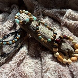 Elegant Wooden and Beaded Bracelet Set